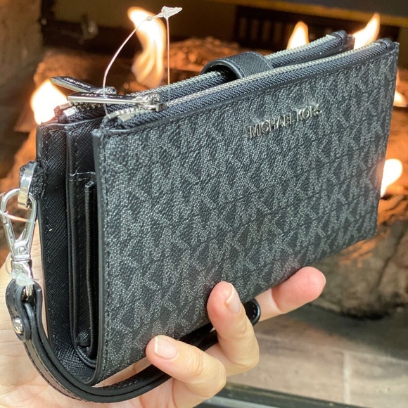 Michael Kors Jet Set Travel Double Zip Wristlet Wallet Signature Black EUC - Picture 2 of 16